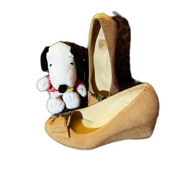 EUC Stuart Weitzman Tan Wedges Sz 9 - Picture 2 of 9